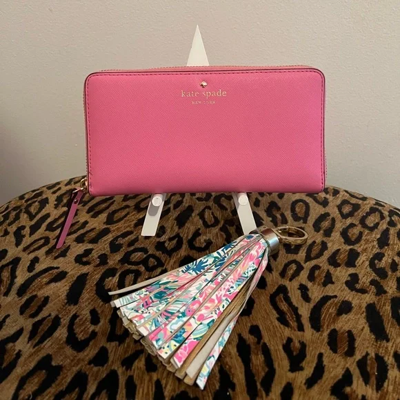 Kate Spade Pink Wallet - Picture 1 of 6